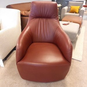 Fauteuil op draaivoet en met verstelbare hoofdsteun